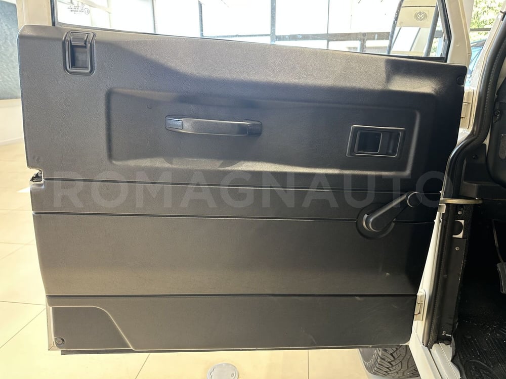 Land Rover Defender usata a Forlì-Cesena (13)
