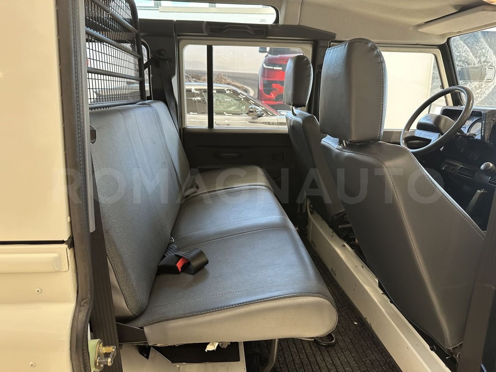 Land Rover Defender usata a Forlì-Cesena (14)