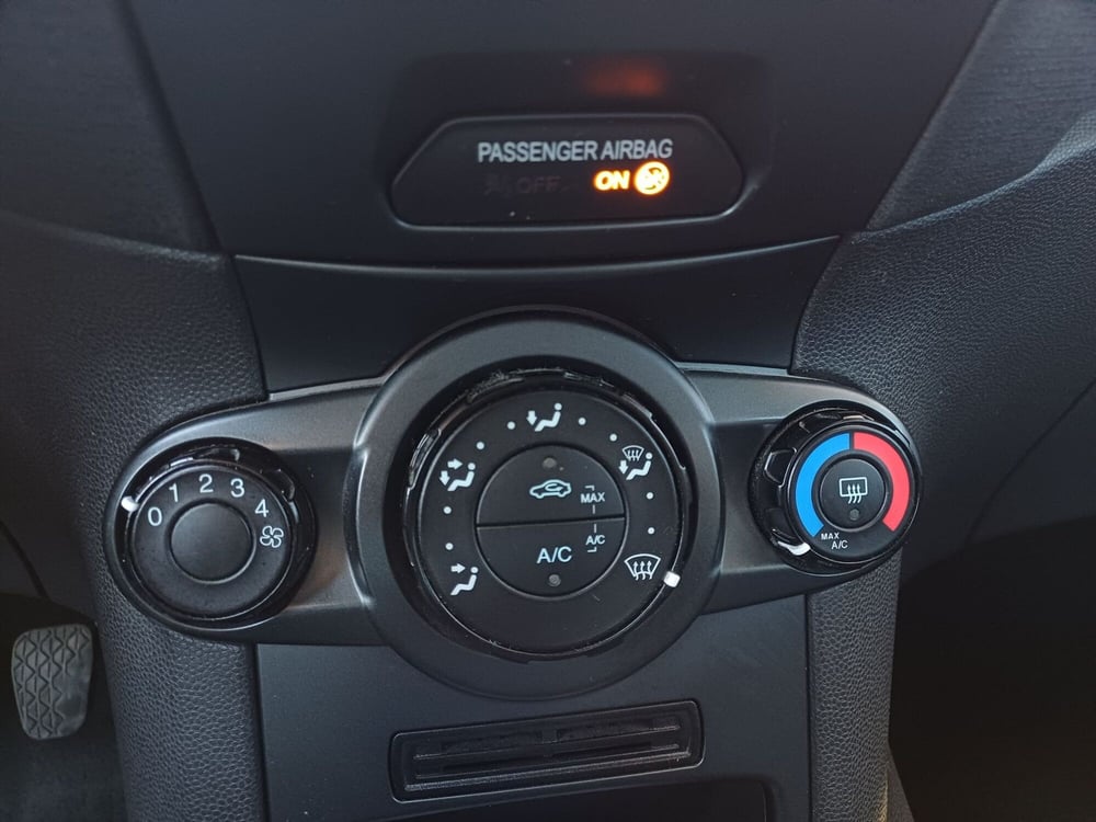 Ford Fiesta usata a Modena (12)