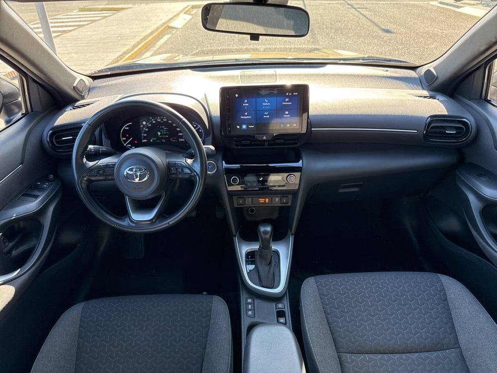 Toyota Yaris Cross nuova a Reggio Calabria (11)