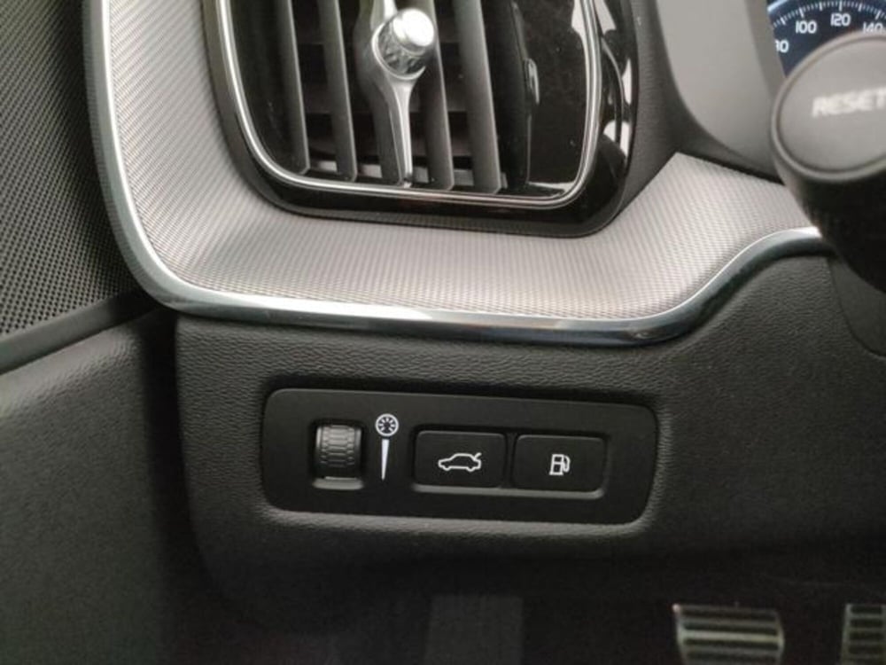 Volvo XC60 usata a Modena (15)