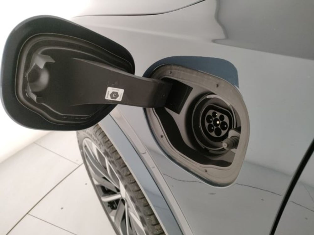 Volvo XC90 nuova a Modena (16)