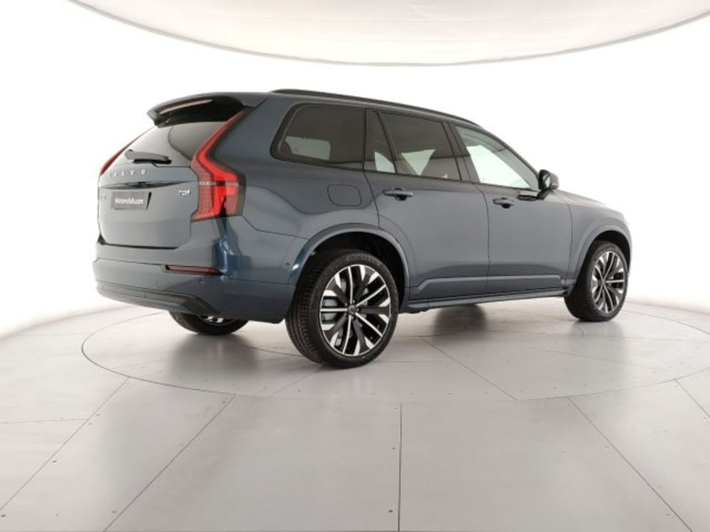 Volvo XC90 nuova a Modena (4)