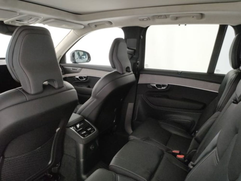 Volvo XC90 nuova a Modena (8)