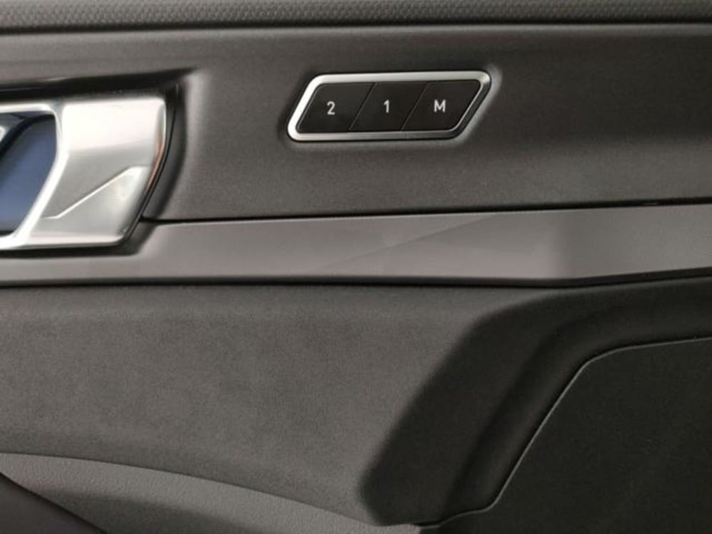 Lynk & Co 01 usata a Modena (12)