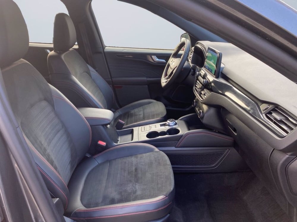 Ford Kuga usata a Milano (11)