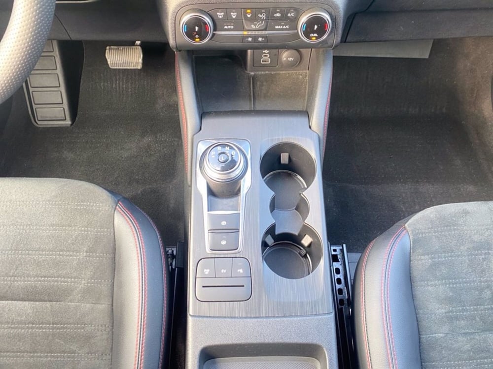 Ford Kuga usata a Milano (15)