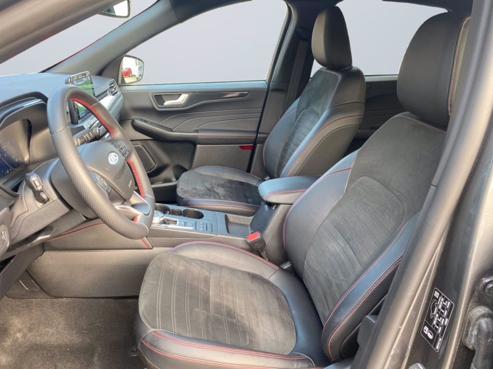 Ford Kuga usata a Milano (9)