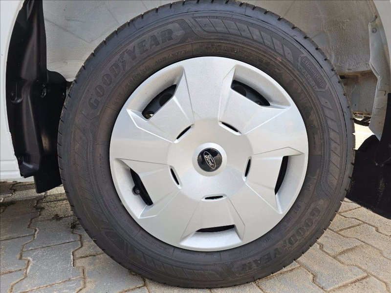 Ford Transit Custom Furgone nuova a Palermo (7)