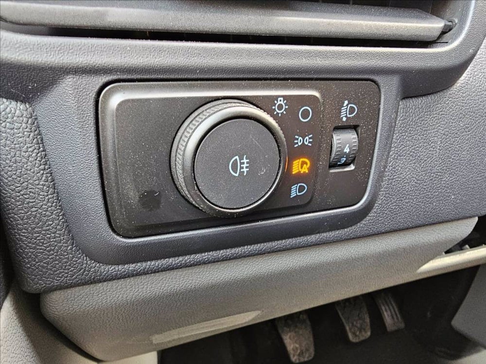 Ford Transit Custom Furgone nuova a Palermo (12)