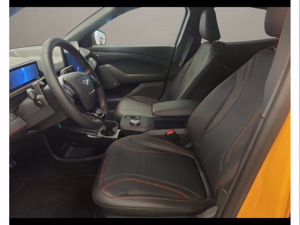Ford Mustang Mach-E nuova a Catania (12)