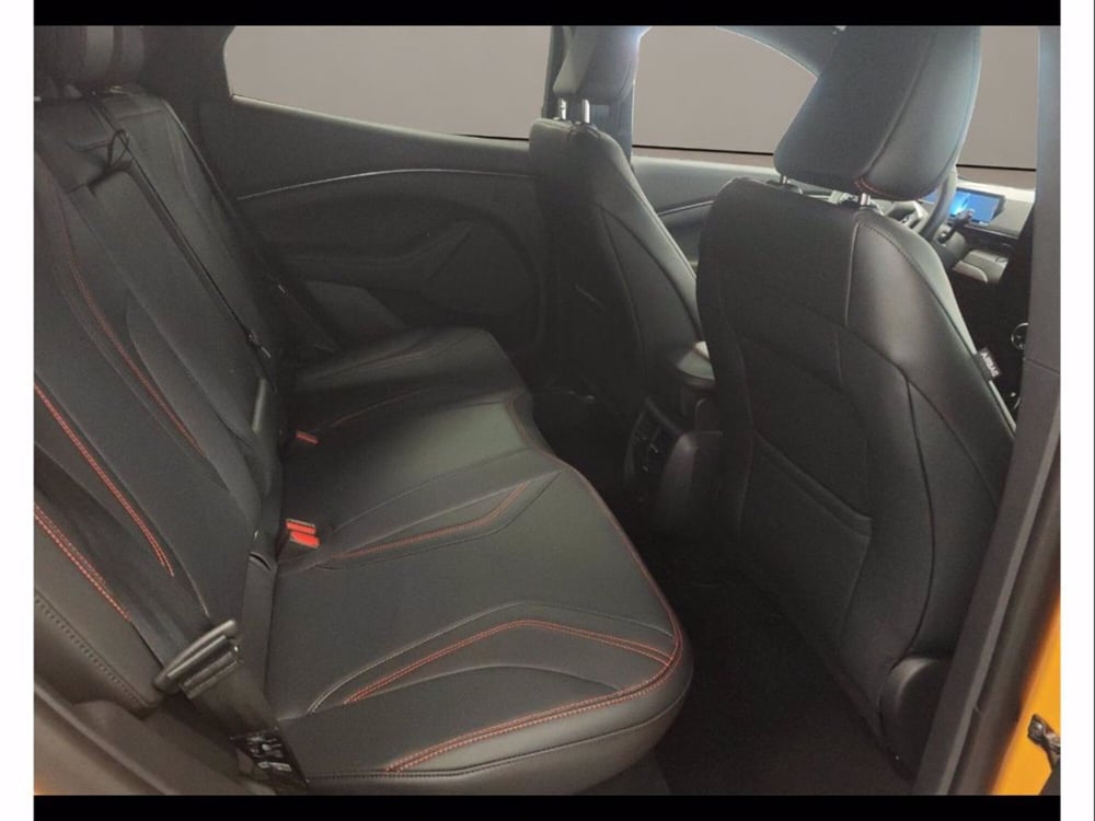 Ford Mustang Mach-E nuova a Catania (17)