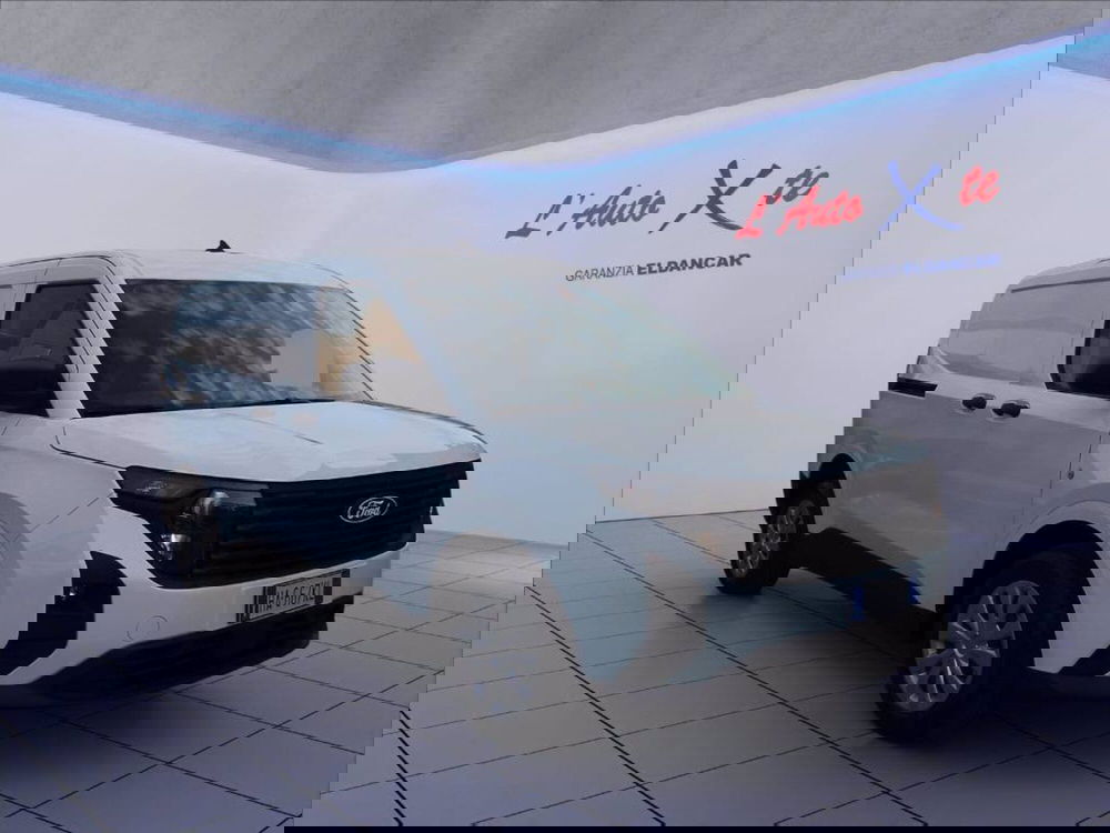 Ford Transit Courier Furgone nuova a Milano