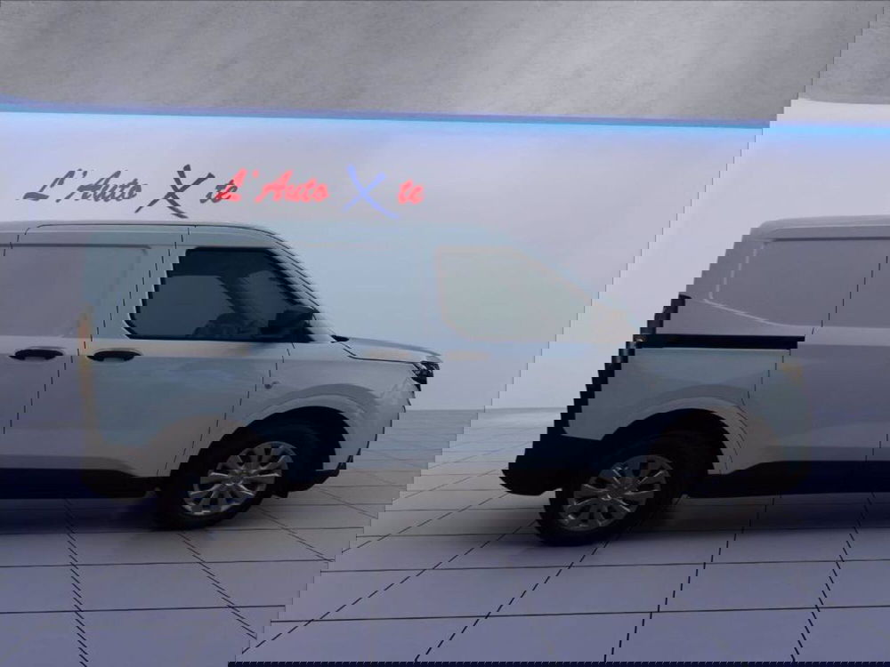 Ford Transit Courier Furgone nuova a Milano (7)