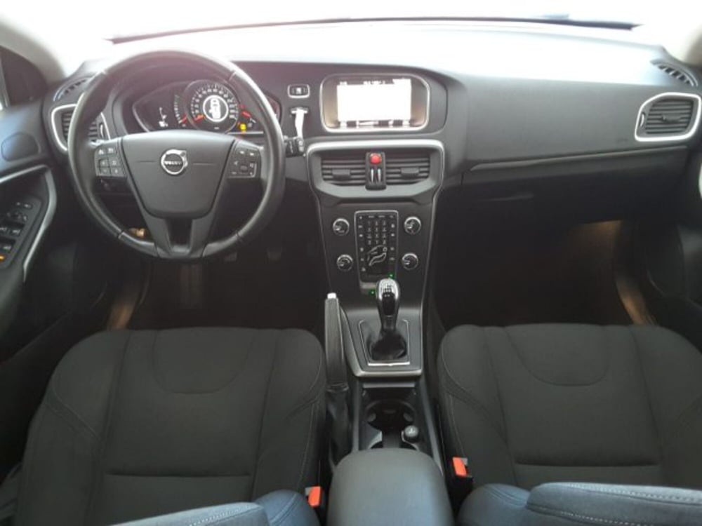 Volvo V40 usata a Firenze (9)
