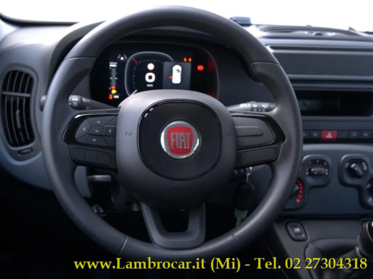 Fiat Panda nuova a Milano (7)