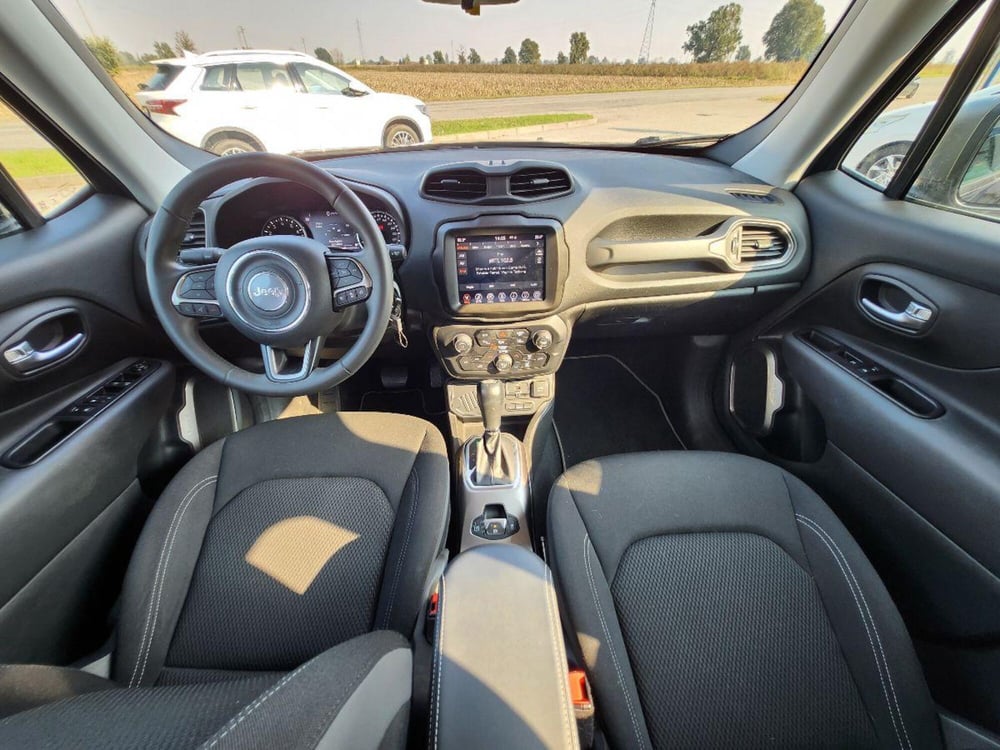 Jeep Renegade usata a Milano (14)