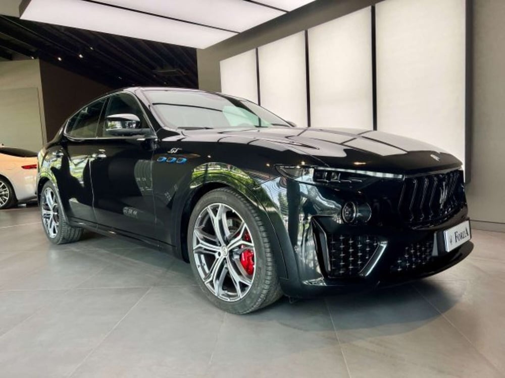 Maserati Levante usata a Torino (3)