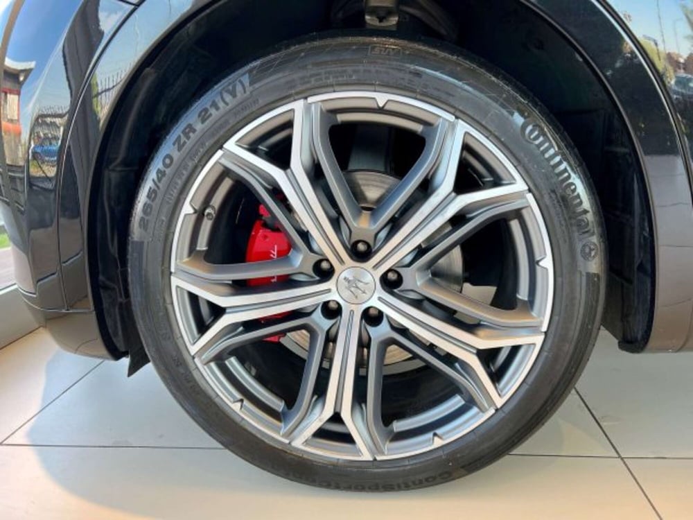 Maserati Levante usata a Torino (4)