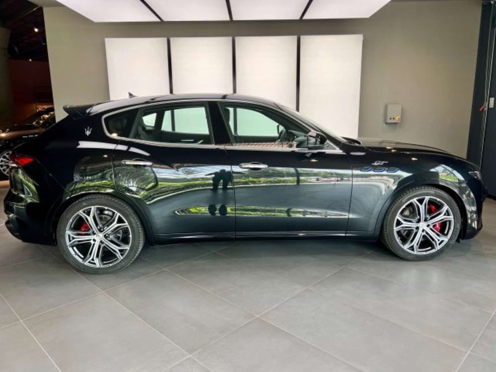 Maserati Levante usata a Torino (7)