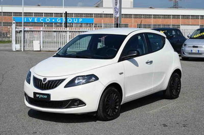 Lancia Ypsilon 1.0 FireFly 5 porte S&amp;S Hybrid Silver Plus del 2023 usata a Pianezza