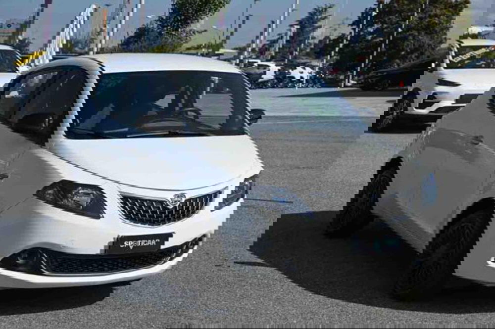 Lancia Ypsilon usata a Torino (2)