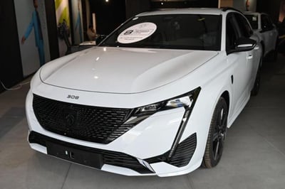 Peugeot 308 SW 1.2 hybrid Active Pack 136cv e-dcs 6 nuova a Pianezza