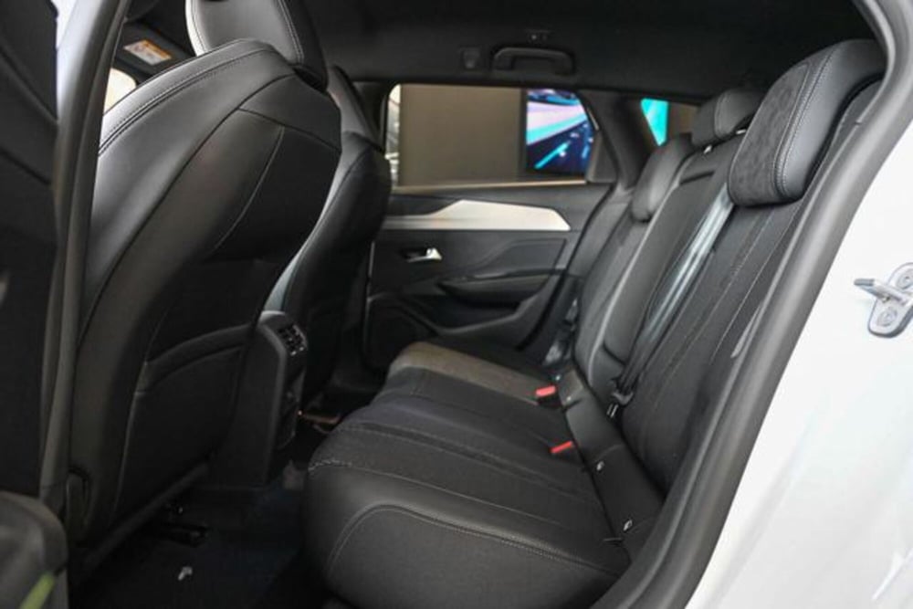 Peugeot 308 SW nuova a Torino (14)