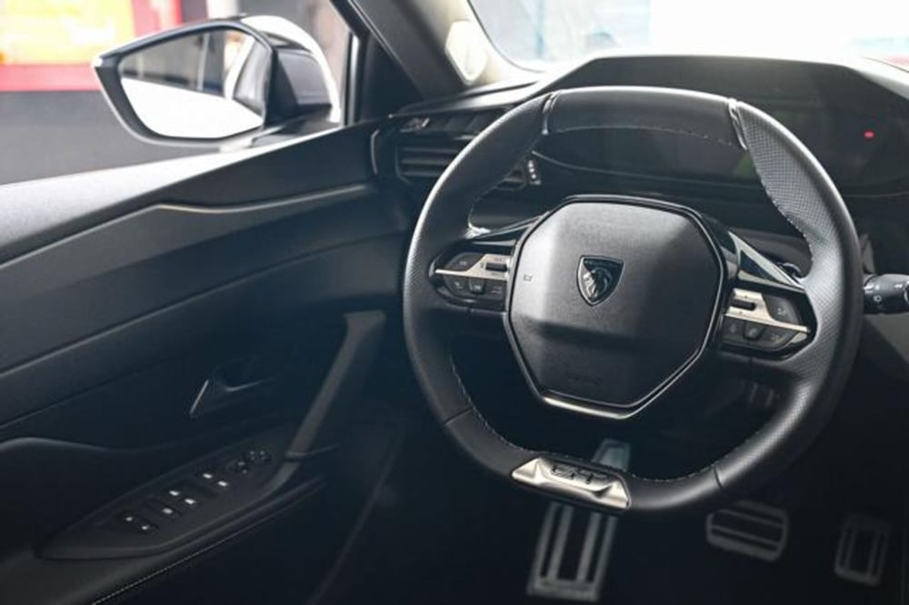 Peugeot 308 SW nuova a Torino (19)