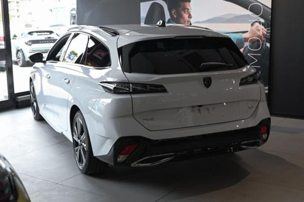 Peugeot 308 SW nuova a Torino (6)