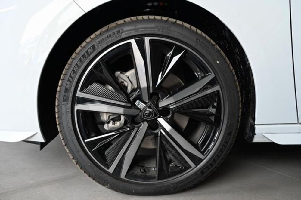 Peugeot 308 SW nuova a Torino (9)
