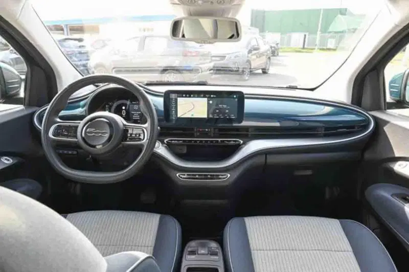 Fiat 500e usata a Torino (11)