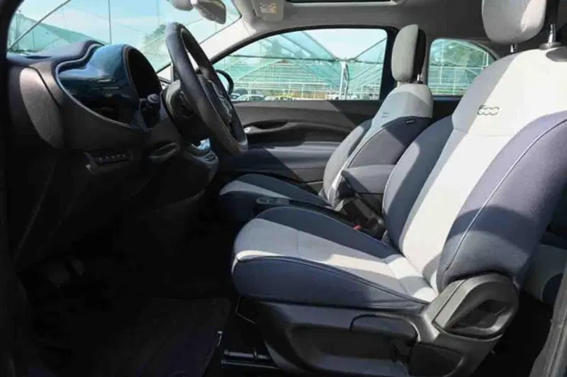 Fiat 500e usata a Torino (13)