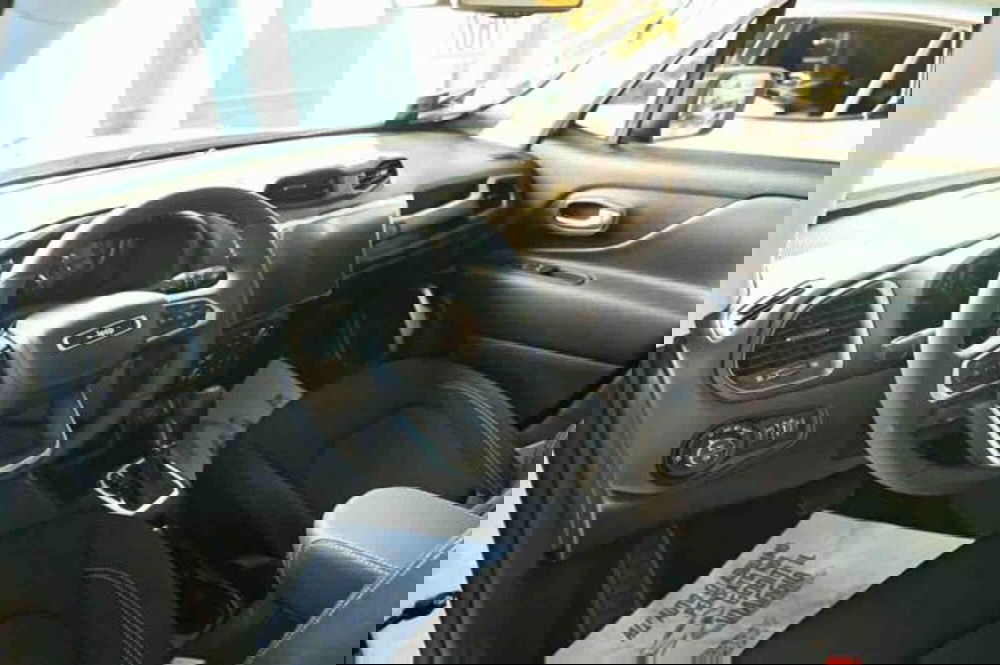 Jeep Renegade nuova a Torino (10)