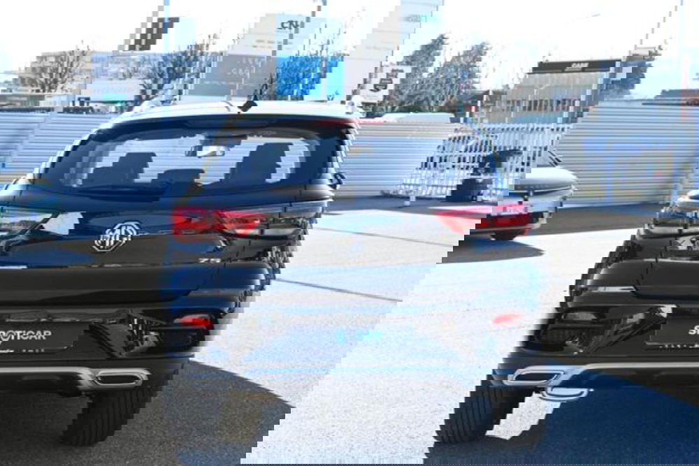 Mg ZS nuova a Torino (6)