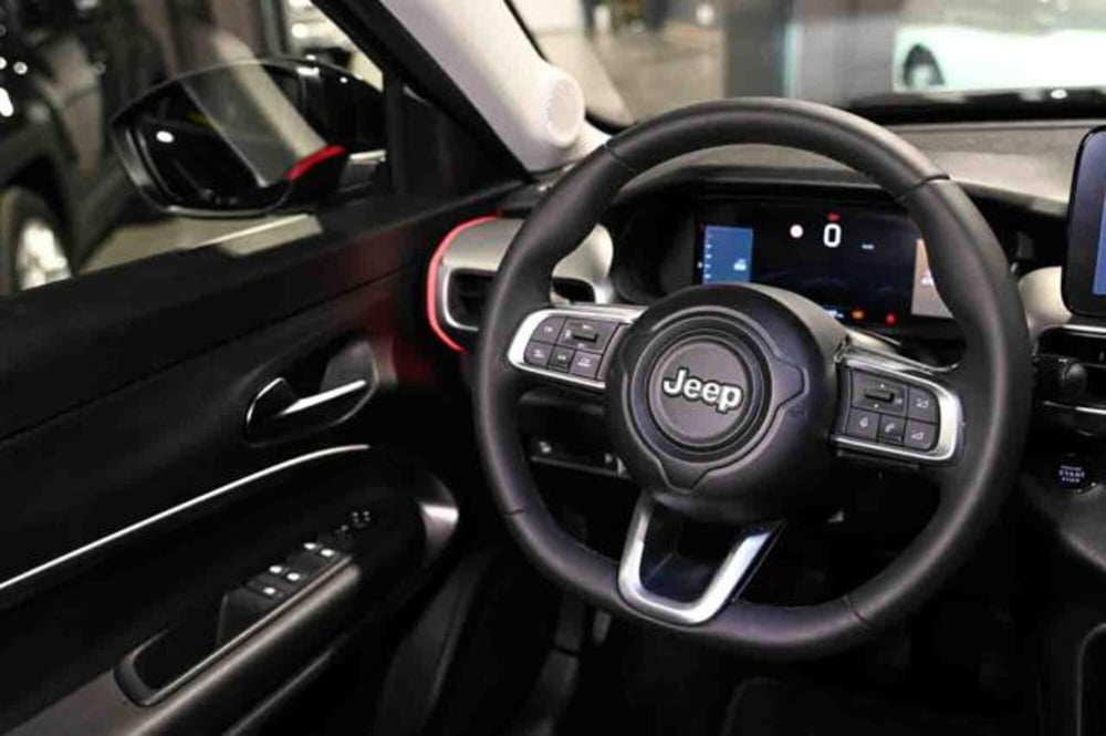 Jeep Avenger usata a Torino (17)