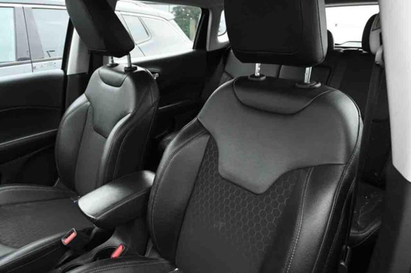 Jeep Compass usata a Torino (9)