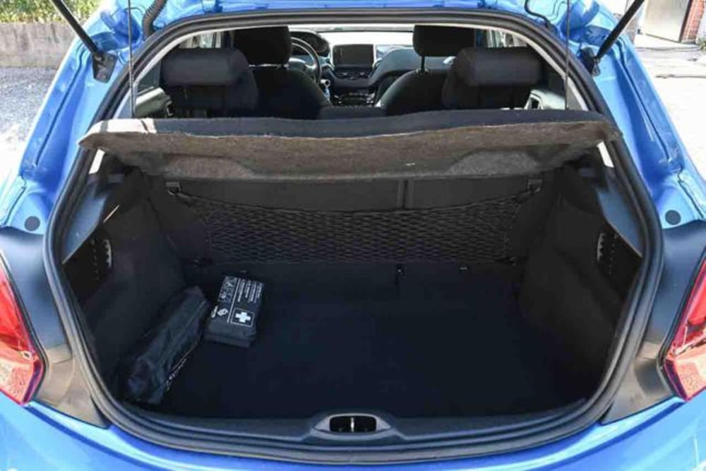 Peugeot 208 usata a Torino (9)