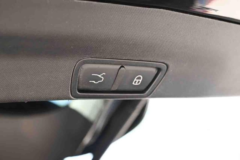 Alfa Romeo Stelvio usata a Torino (10)
