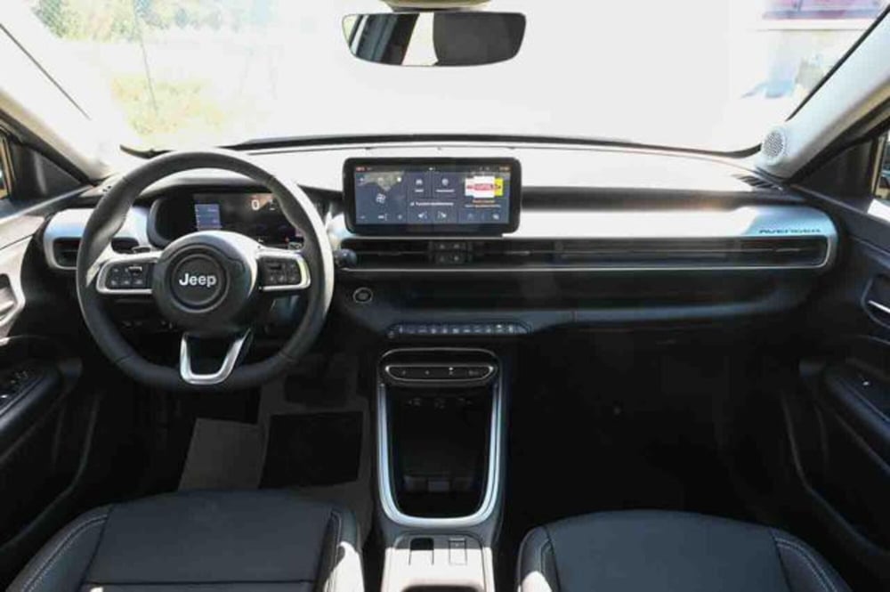 Jeep Avenger nuova a Torino (11)