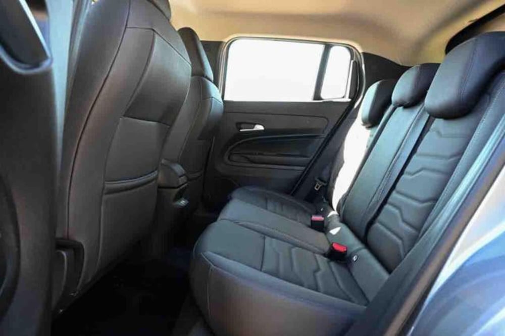 Jeep Avenger nuova a Torino (15)