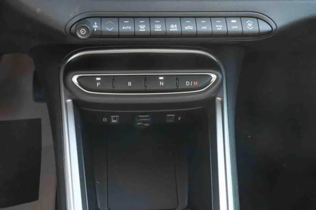 Jeep Avenger nuova a Torino (19)
