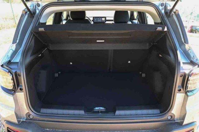 Jeep Avenger nuova a Torino (9)