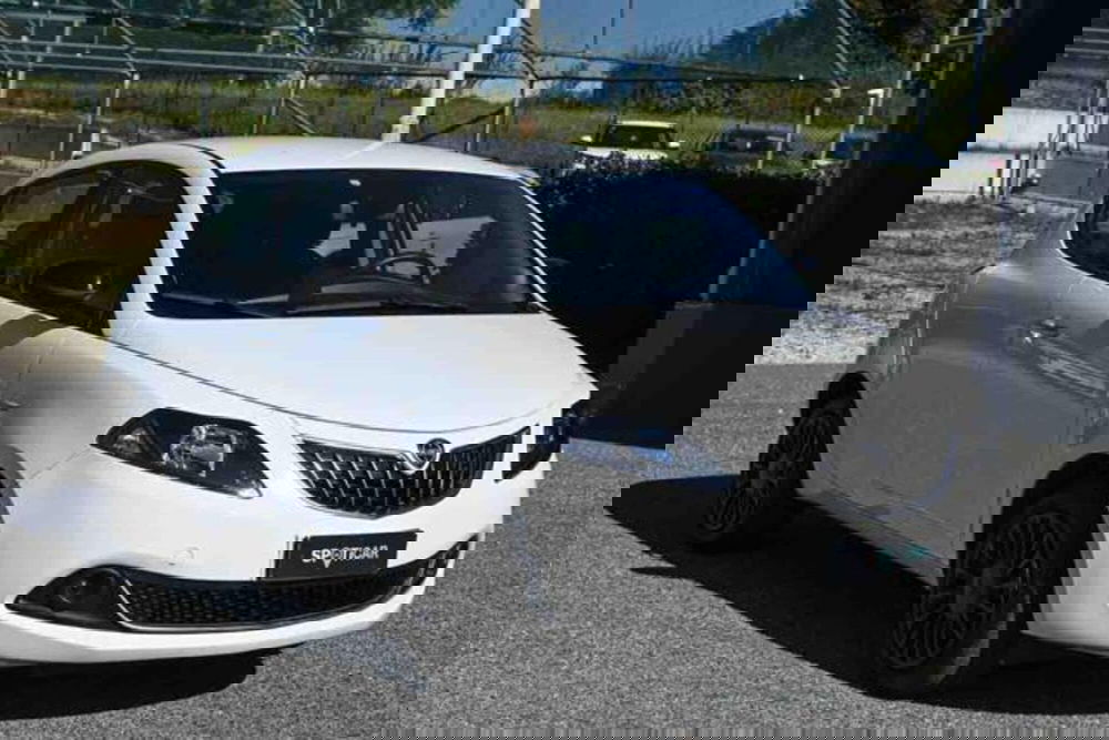 Lancia Ypsilon usata a Torino (3)