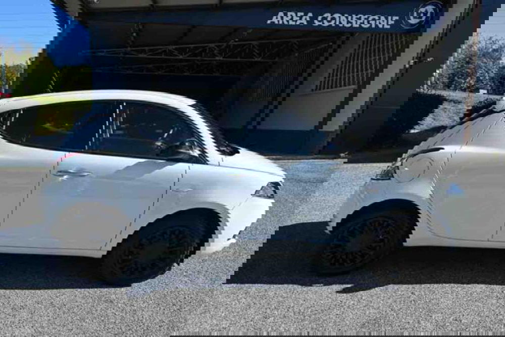 Lancia Ypsilon usata a Torino (4)