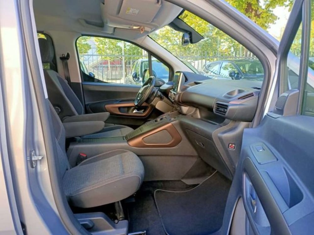 Peugeot Rifter usata a Firenze (19)