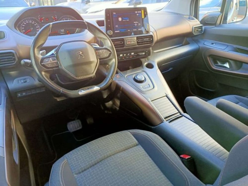 Peugeot Rifter usata a Firenze (13)