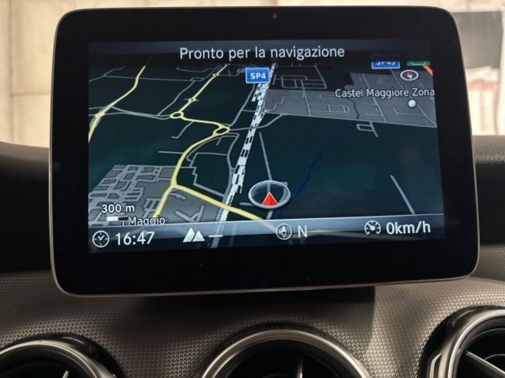 Mercedes-Benz GLA SUV usata a Bologna (14)