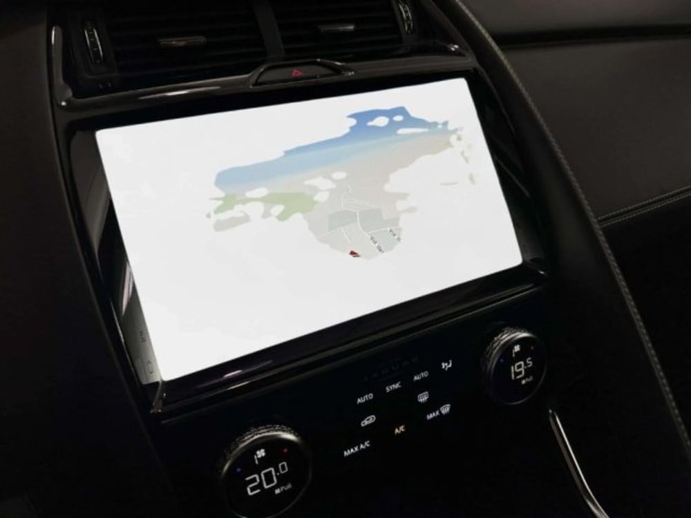 Jaguar E-Pace usata a Siena (15)