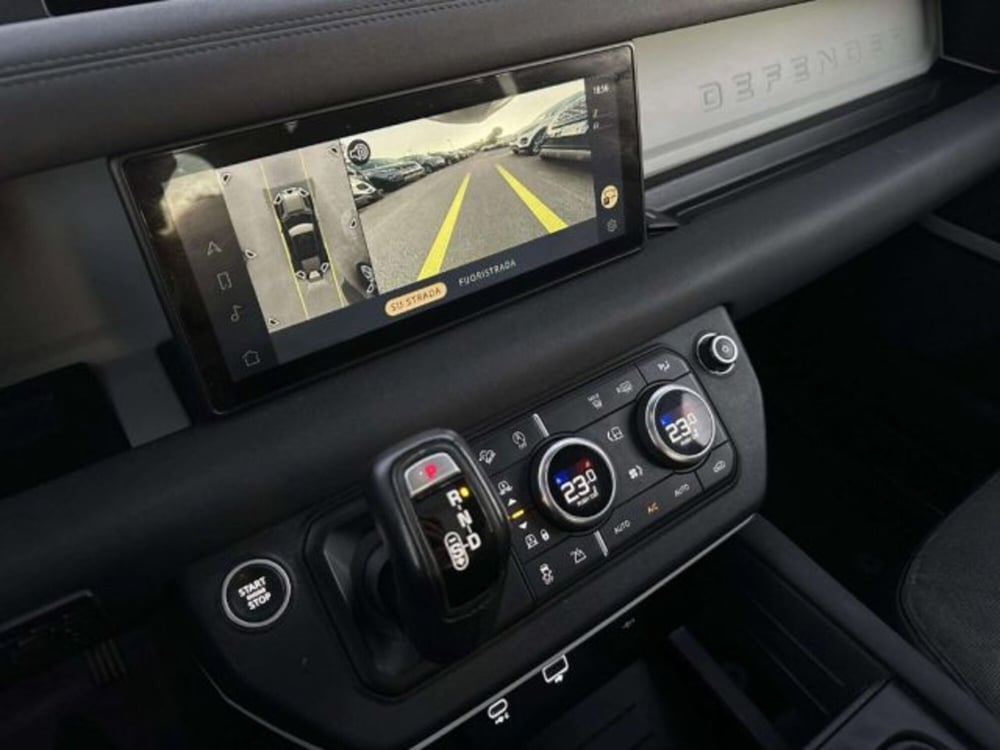 Land Rover Defender usata a Siena (13)